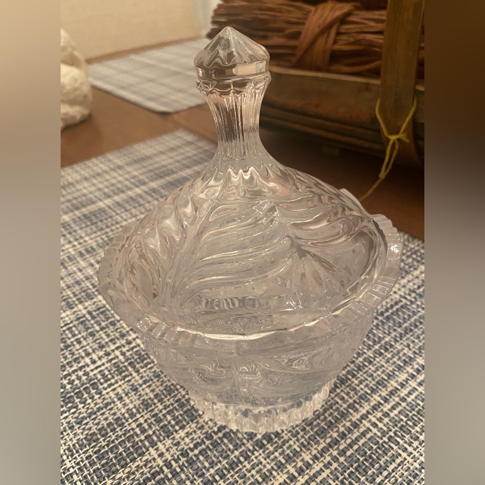 Gorgeous etched glass!